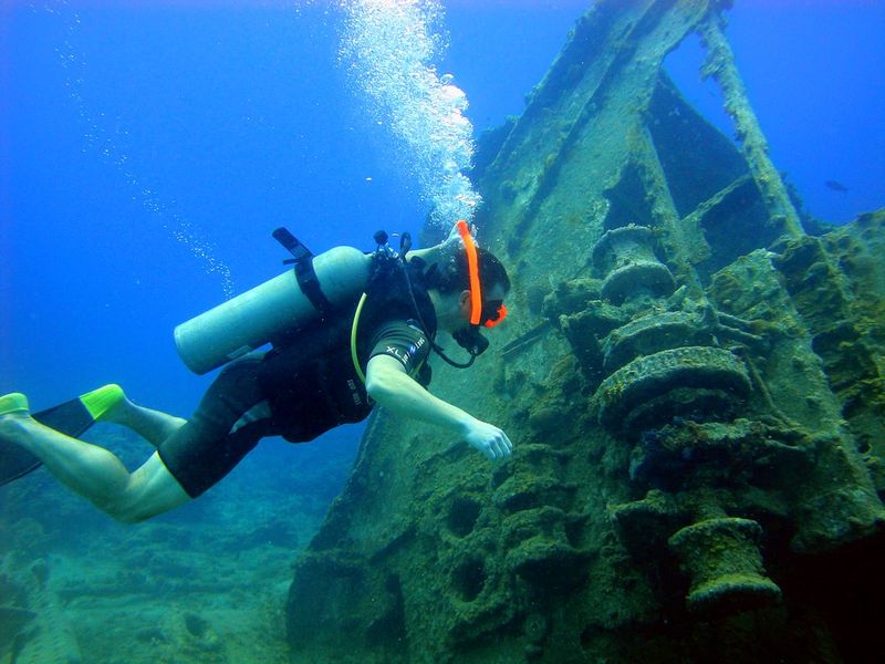 タイタニック号ツアー潜水艇の破壊音、米海軍は18日時点で検知 ... 新たな発見：タイタニック号の謎を解く鍵になる変調音とは？タイタニック号,ツアー,潜水艇,破壊音,米海軍,発見,謎,変調音