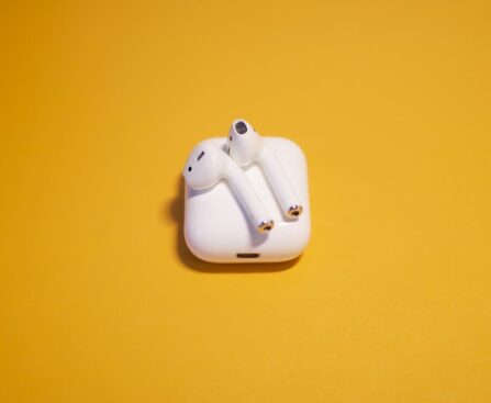 新しいAirPods Proアクセサリー：落ちにくい専用イヤーピースとカラビナの魅力！タグ名：AirPodsPro,アクセサリー,イヤーピース,カラビナ,落ちにくい